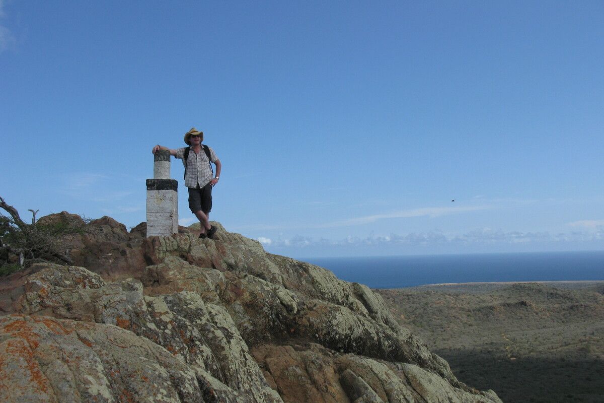 Beklimmen van de berg Brandaris gelegen in het Washington Slagbaai National Park