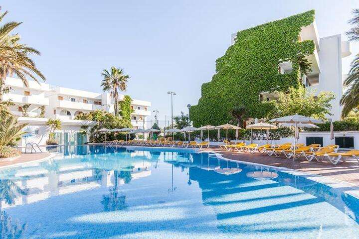 Blue Sea Club Martha's