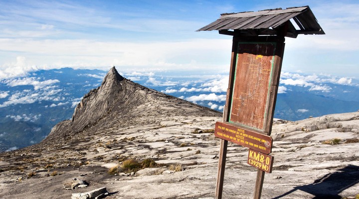 Checkpunt op de top van Kinabalu