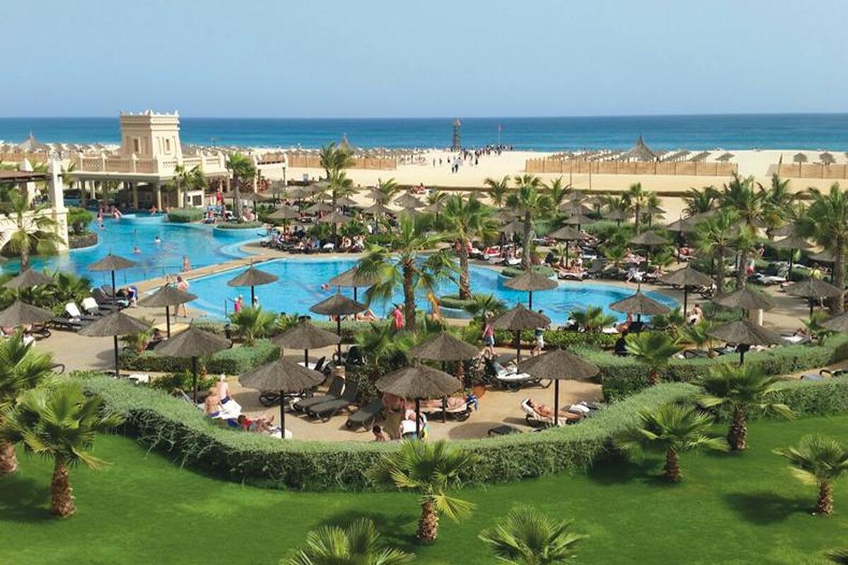 Het Hotel RIU Touareg gelegen aan het strand