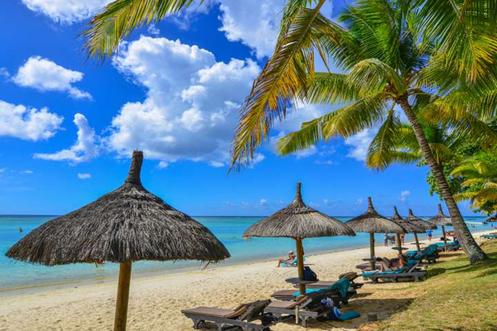 Een typisch strand op Mauritius