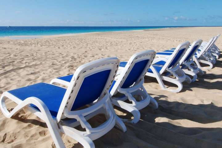 Strand bij VOI Vila Do Farol Resort