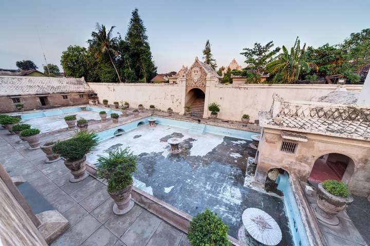 Plataran Tamansari bad in het Kraton