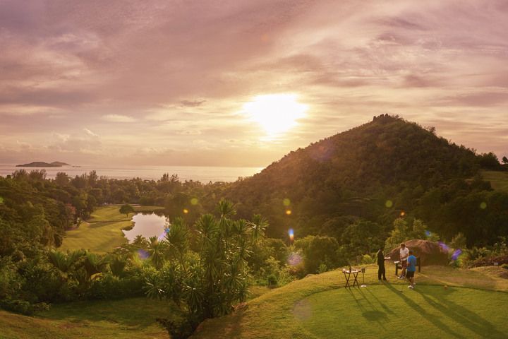 De enige 18 holes golfbaan van de Seychellen