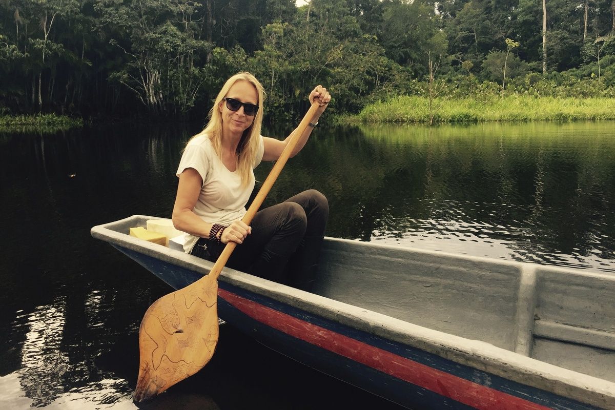 Floortje Dessing in de Amazone in Ecuador