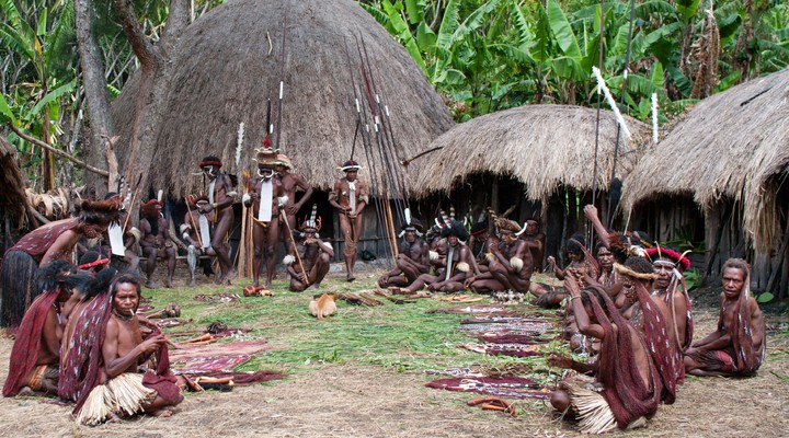 Een inheemse stam in Papoea-Nieuw-Guinea