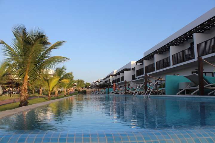 Zwembad van 'Tweepersoonskamer Deluxe Swim Up'