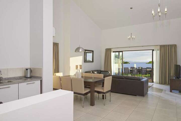 Zitgedeelte van 'Eenkamersuite'