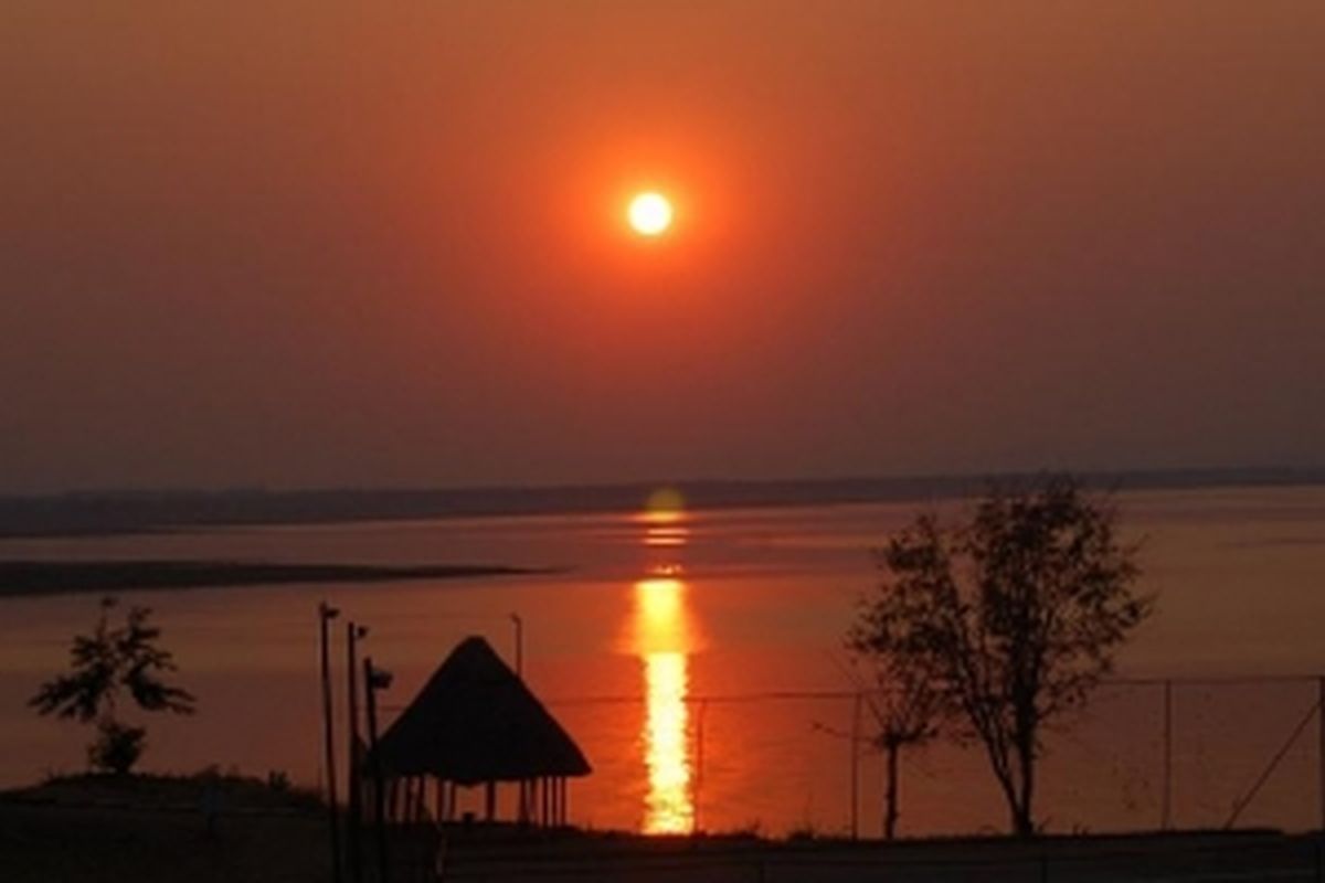 zonsondergang Lake Kariba, Afrika