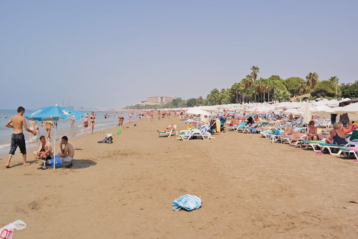 De stranden van Side, Turkije