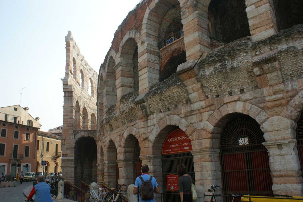 De arena in Verona