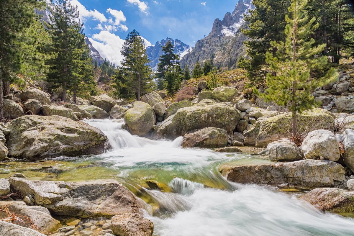 Waterval bij Corte op Corsica