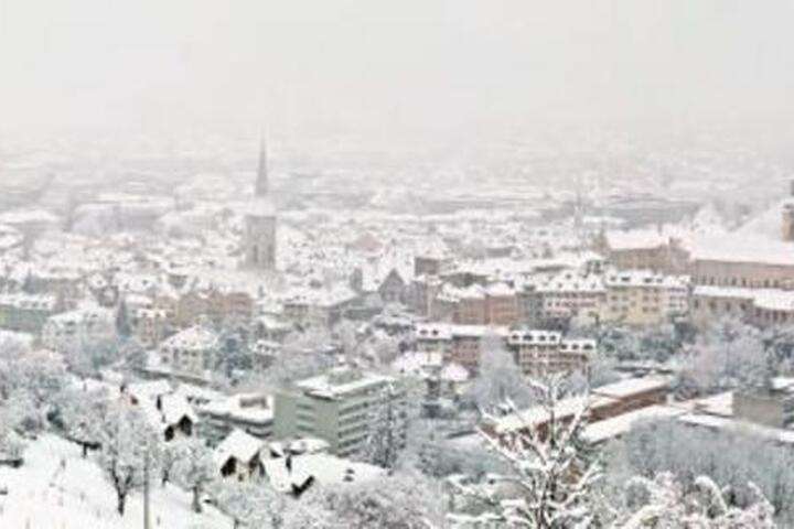 Uitzicht over besneeuwd Chur