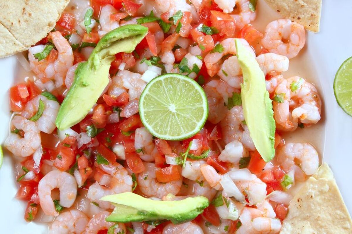 Ceviche, een rauw schaaldier en/of rauwe vis gemarineerd in limoensap