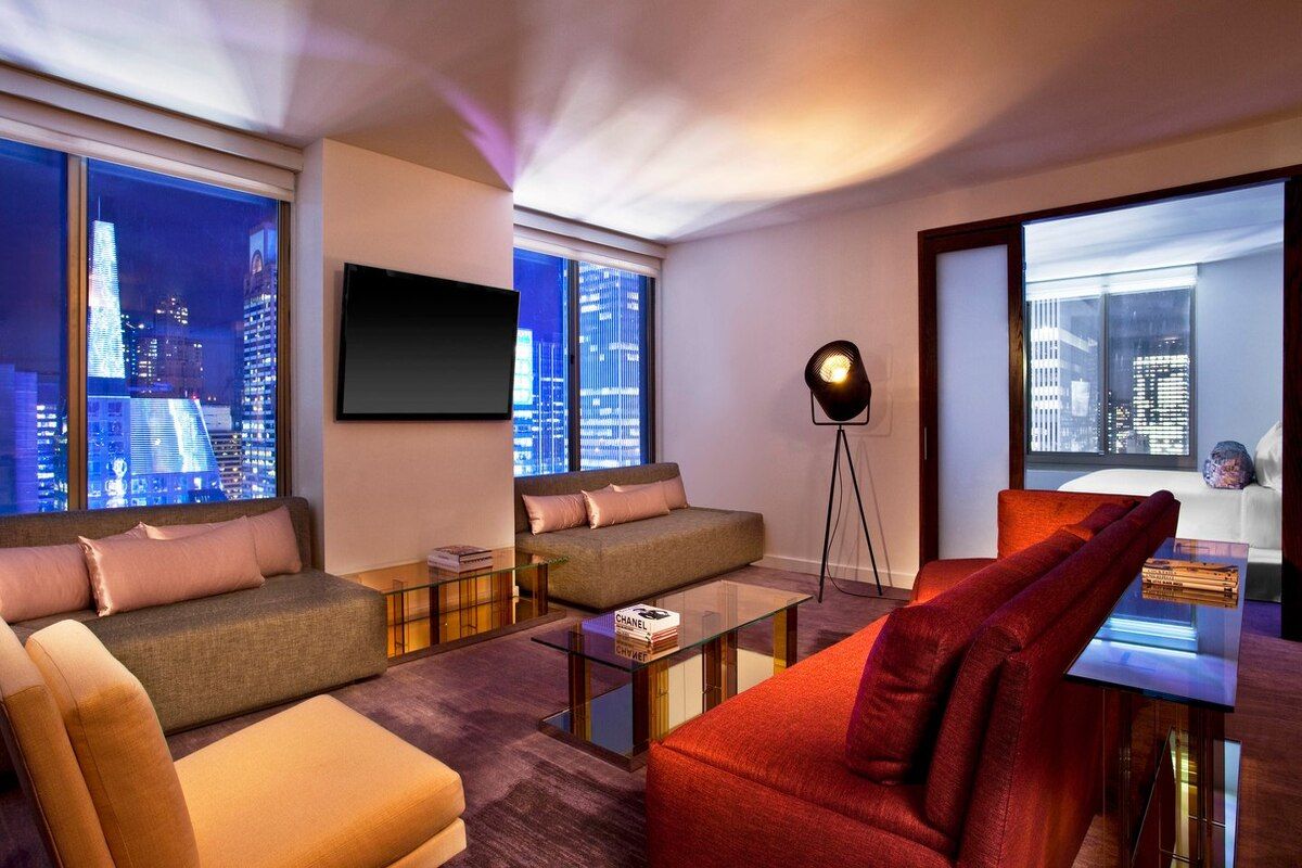 W New York Times Square