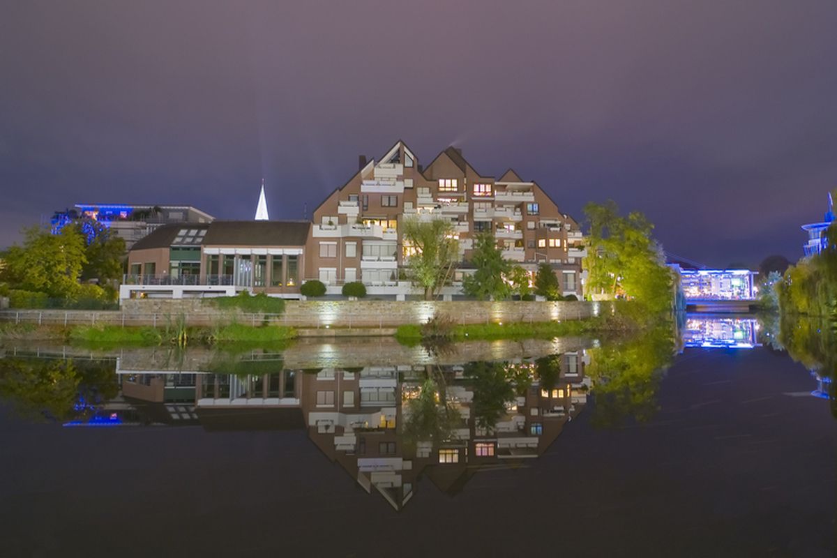 Gebouw `s avonds Bocholt